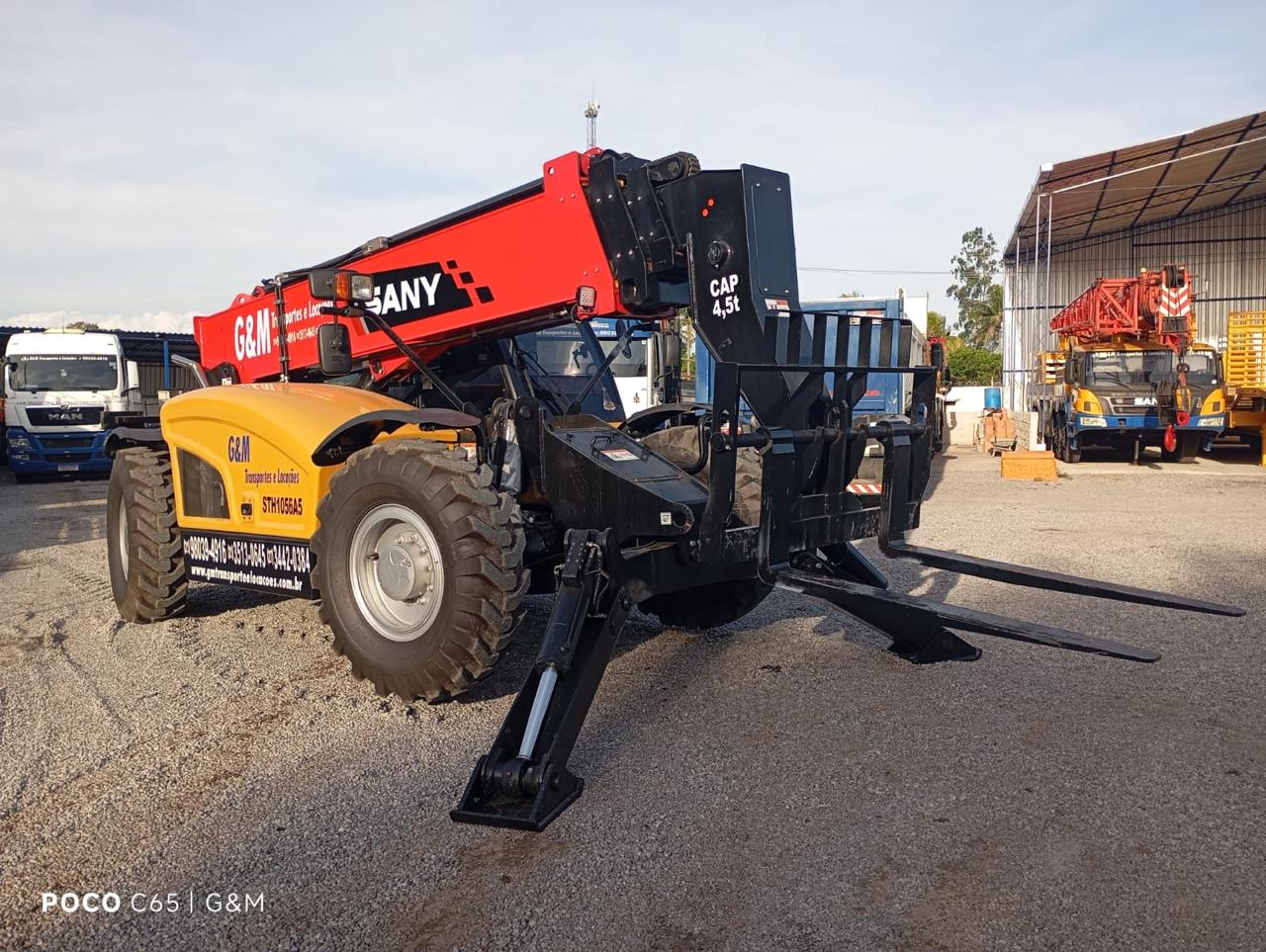 Equipamento da frota GM Transportes em operação