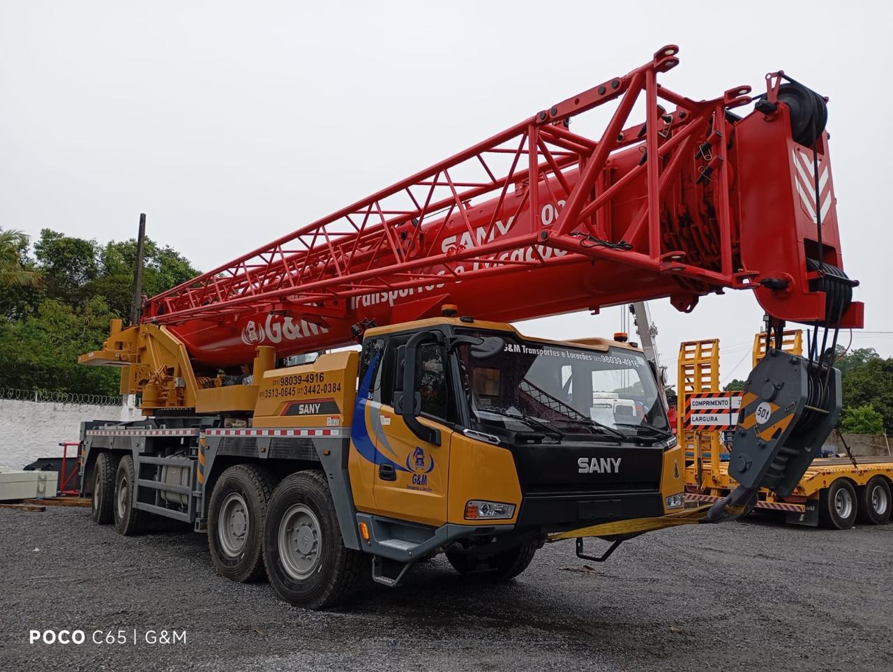 Equipamento da frota GM Transportes em operação